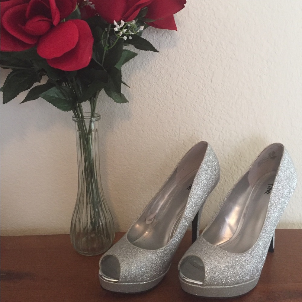 Fioni Peep Toe Silver Glitter Platform Stilettos